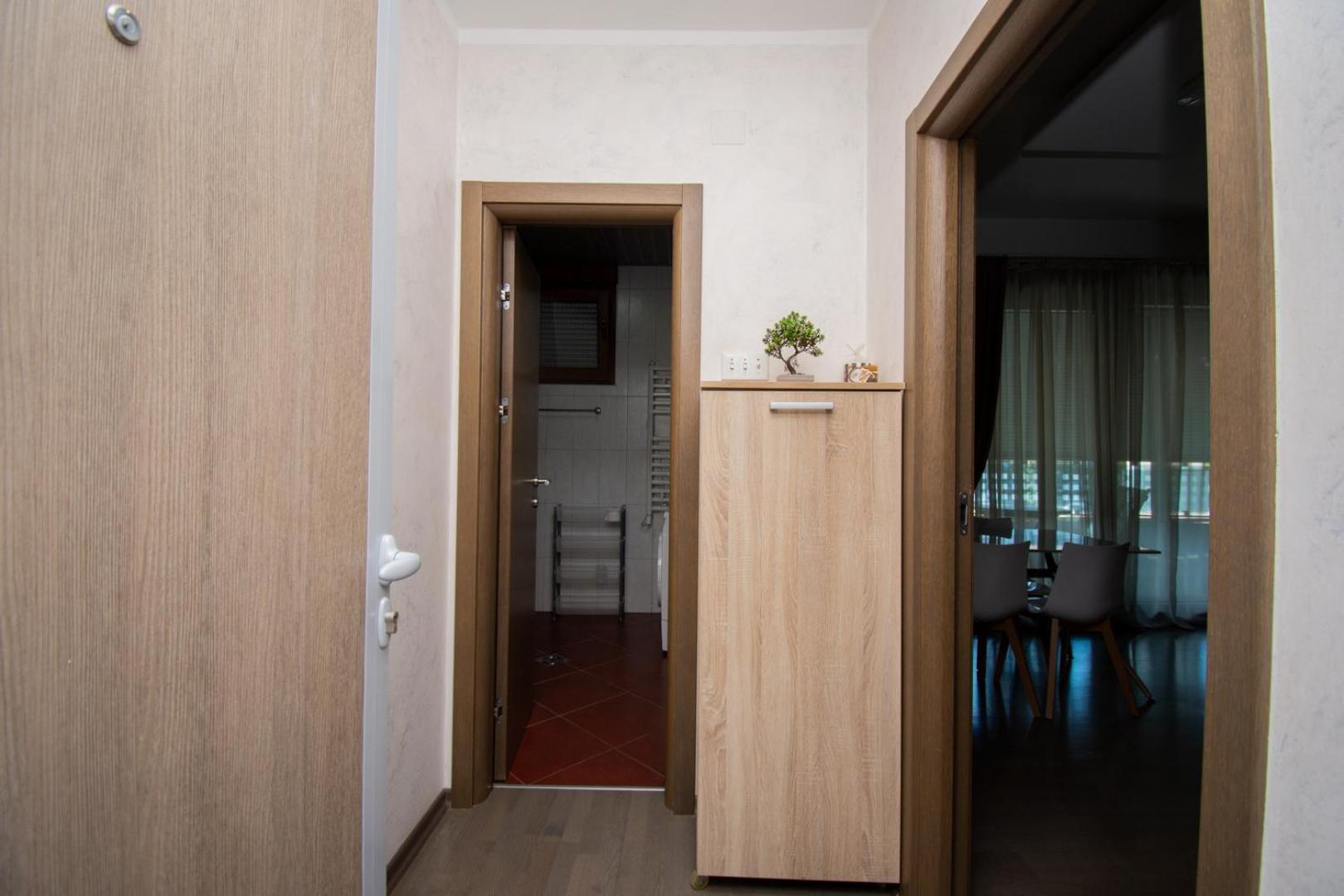 Maxim Compass Apartment Podgorica Luaran gambar